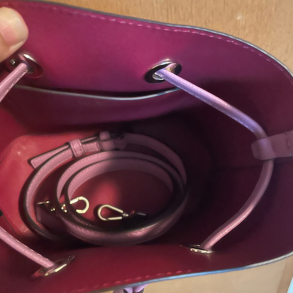 Kate Spade Sadie Bucket Bag Pink Purple Leather - Picture 3 of 3